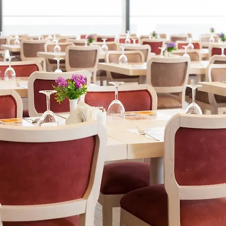 Hm Commerce Отель 5*