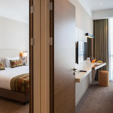 Hm Commerce Hotel