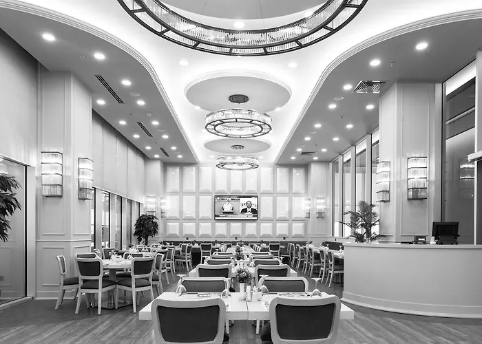 Hotel Hm Commerce 5*