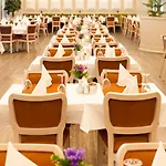 اتش ام كوميرس 5*