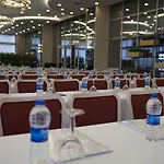 اتش ام كوميرس فندق 5*