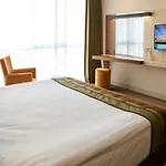 اتش ام كوميرس 5*