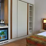 اتش ام كوميرس فندق 5*