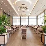 اتش ام كوميرس 5*