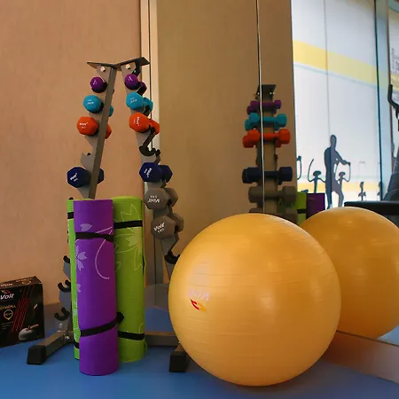 فندق اتش ام كوميرس