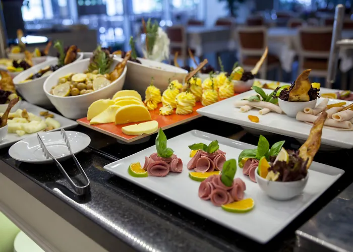 Hm Commerce Hotel 5*